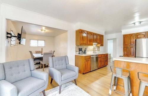 Dearborn Villa | Charming 3-bedroom villa with WiFi and AC in Dearborn