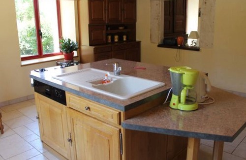 Brixey-aux-Chanoines Cottage | Charming 3-Bed Gîte with Fireplace, Garage, and Sunlit Terrace in Brixey-aux-Chanoines