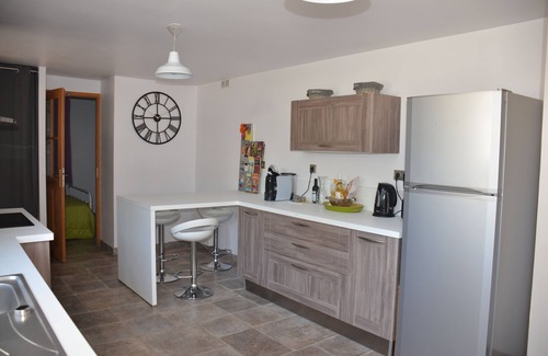 Riviere-sur-Tarn House | Charming 3* riverside gite at the entrance to the Tarn gorges