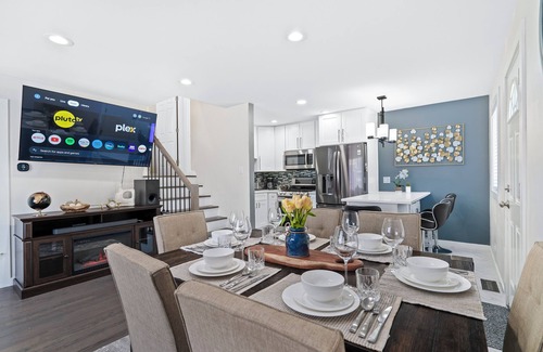 Villa Park House | Charming 3BR/2BA Retreat in Villa Park – Comfort, Space & Convenience!
