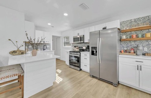 Mary Esther House | Charming 3BR Florida Bungalow Near Beach in FWB