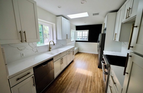 Pacific Palisades House | Charming 3BR Pacific Palisades Home, Sleeps 6 From $295 +, Close to Malibu & SM