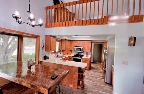 Brillion House | Charming 4-bedroom house located on Deer Run Golf Course. Perfect location!