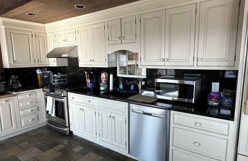 Leyden House | Charming 4 bedroom house with Views, 200 acres, Private Schools, Ski, Hiking