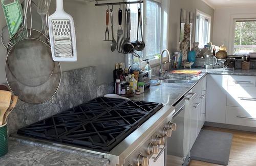 Chevy Chase House | Charming 4-bedroom house in fabulous Chevy Chase with POOL