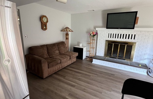 Montgomery Village House | Charming 4-bedroom house in Gaithersburg with WiFi and AC and fenced in yard!