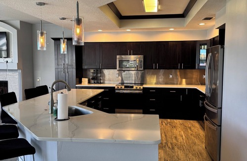 Palm Harbor House | Charming 4-bedroom waterfront home in Palm harbor, Florida