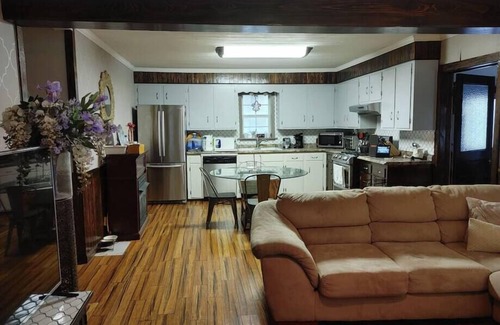 Moreauville Cottage | Charming 40s Cottage Country Home 3 BR 2 BA + Pets