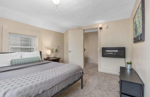 Grand Rapids House | Charming 4BR Westside Home in Beer City USA