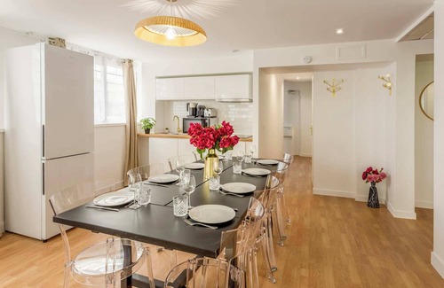 Quartier Saint-Ambroise Apartment | Charming 7-Bedroom Apartment in Le Marais
