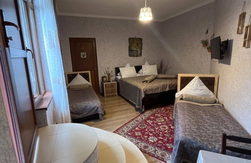 Sheki Bed & Breakfast | "Charming 9-room B&B in Sheki with WiFi, AC, breakfast & authentic charm"