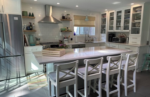 Katama House | Charming Air Conditioned Katama Home