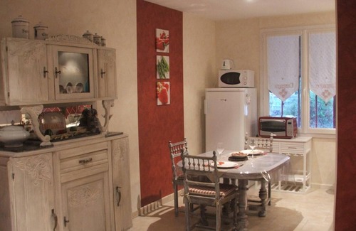 Meusnes Cottage | Charming Air-Conditioned Cottage with Garden, 10km from Beauval Zoo