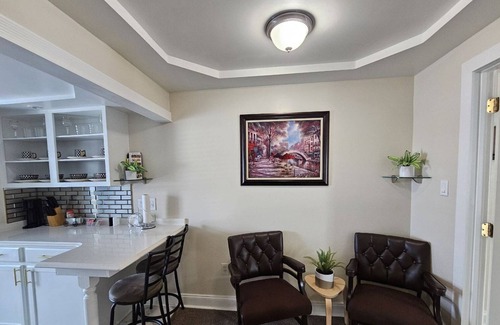 Reading House | Charming and enchanting apartment in uptown Reading with a mountain view.