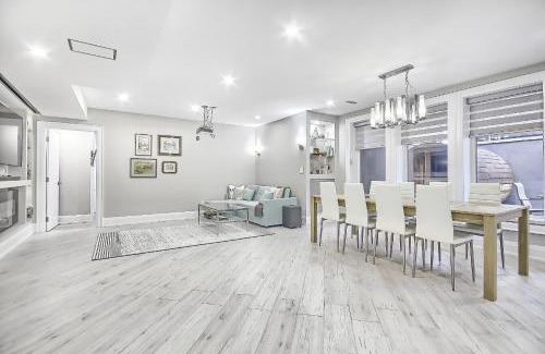 Willowdale Apartment | Charming and Luxurious 2BR+1Bath Guest Suite