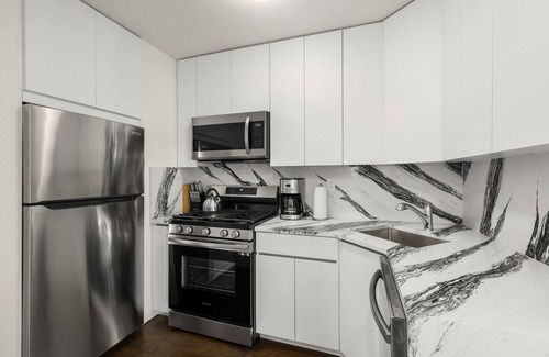 Upper East Side Apartment | Charming and Spacious Upper East Side Two Bedroom