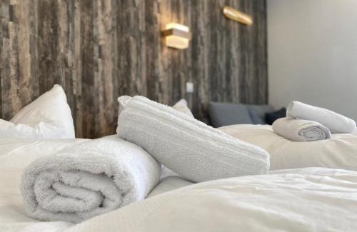 Magdeburg Apartment | Charming Apartment - Balcony - WIFI - Kitchen