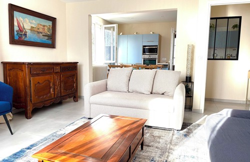 Albertville Apartment | Charming apartment in house