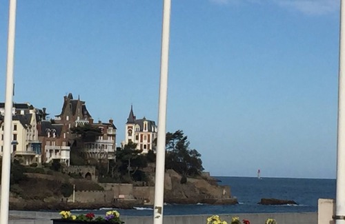 Dinard Apartment | Charming apartment in downtown Dinard close to the beach 4/6 people