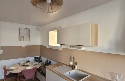 Surgeres Apartment | Charming apartment in a house with character