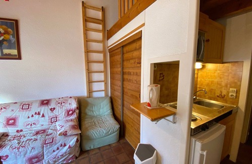 Chatel Apartment | Charming Apartment in Quiet Residence, Near Town Center with Multi Pass Access