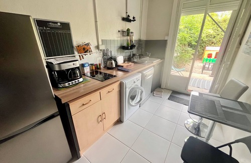 Alpes-Romans Apartment | Charming apartment with garden City center