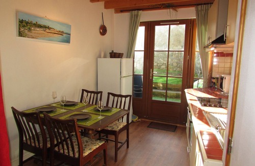 Dinan Apartment | Charming apartment with garden in Medieval Dinan.