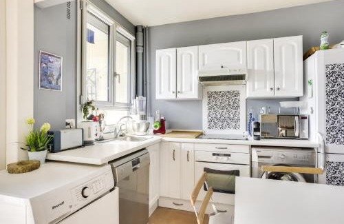 Croulebarbe Apartment | Charming apartment with terrace by Weekome