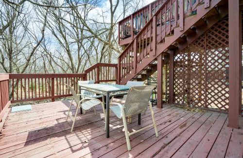 North Saint Paul Apartment | Charming Basement Stay with Workspace AC & Fire Pit