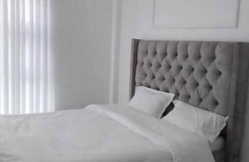 Nairobi Bed & Breakfast | Charming bed & breakfast in beautiful Nairobi with WiFi, AC