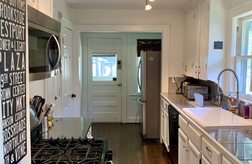 South Kansas City House | Charming Brookside Bungalow