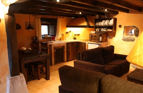 San Roque de Riomiera Cabin | Charming cottage in the valleys pasiegos. Stunning views of the mountains.