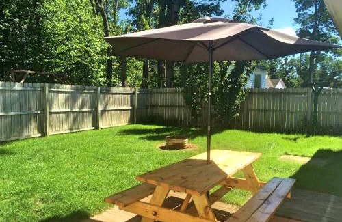 West Branch House | Charming Cabin Rental for the Perfect Summer Getaway on Clear Lake in Michigan
