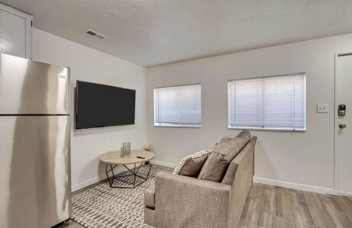 North Park Apartment | Charming Central Provo Apartment Has WD