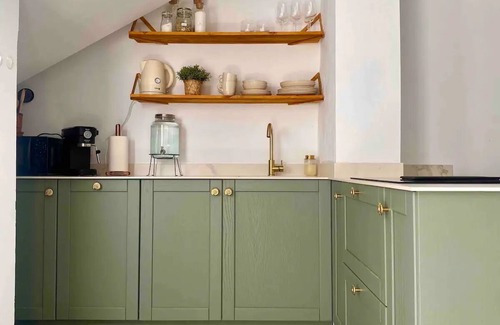 Las Chapas Condo | Charming centric apartment in vibrant Málaga - Yedra20