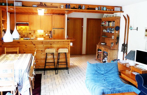 Morgins Apartment | Charming chalet apartment in Portes du Soleil, close to elevators.