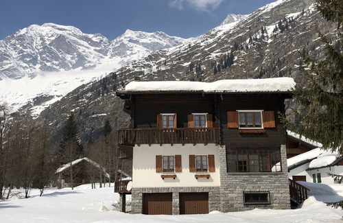 Staffa Ski Chalet | Charming Chalet in the Italian Alps