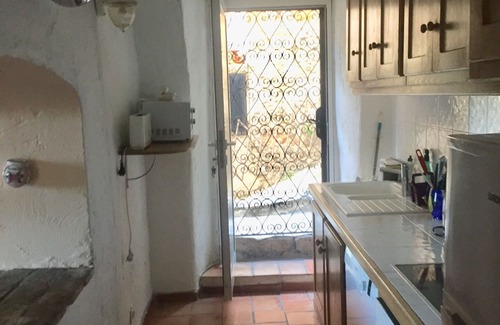 La Gaude House | Charming character house, a haven of peace among the orange trees in the garden