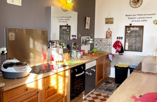 Salbris Cottage | Charming Château Lodge with Wifi and Terrace in Sologne