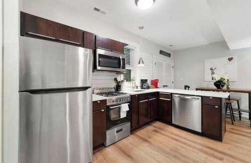 Heart of Chicago Apartment | Charming Chicago Apt