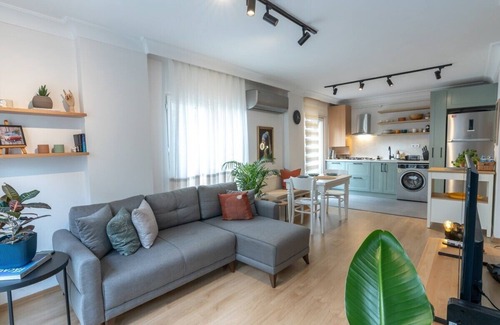 Kagithane Apartment | Charming City Apt - near Axis Mall