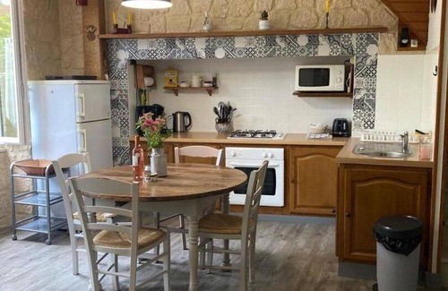 Calviac-en-Perigord Cottage | Charming countryside house with garage and bikes, near Dordogne and tourist sites