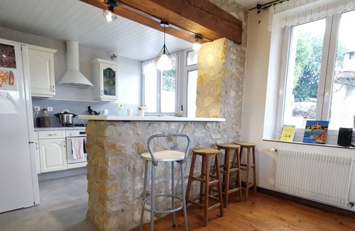 Espaly-Saint-Marcel Cottage | Charming Cottage with Private Pool and Garden in Peaceful Espaly-Saint-Marcel