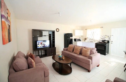 Montego Bay Apartment | Charming & Comfortable 1-Bedroom Suite in Montego Bay