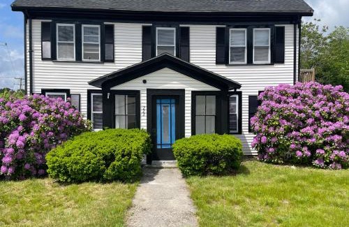 Sharon Apartment | Charming Condo near Gillette Stadium