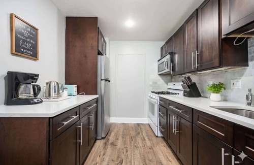 Old Fourth Ward Condo | Charming Condo with City Views