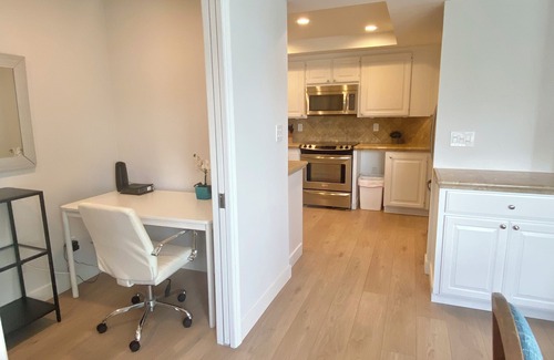 Coronado Cays Condo | Charming Coronado Condo with Pool and jacuzzi, Walk to beach!