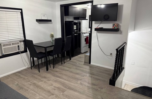 Midvale Cottage | Charming cottage close to Ski/Hike & shopping, centrally located in Midvale