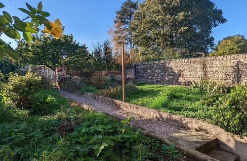Vauvillers Cottage | Charming cottage in Vauvillers with shared garden