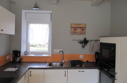 Goulien Cottage | Charming cottage in the framework of an old mill in the countryside